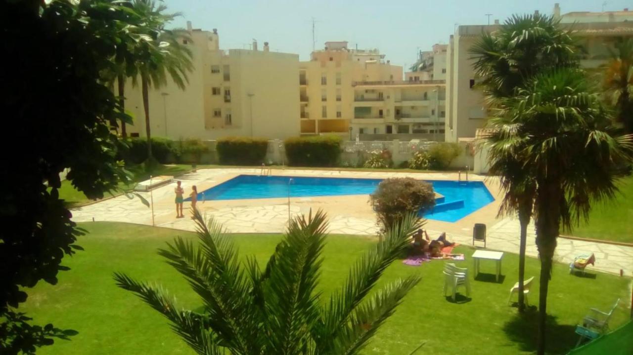 Luminoso Apartamento Playa Torrecilla. Con Piscina ネルハ エクステリア 写真