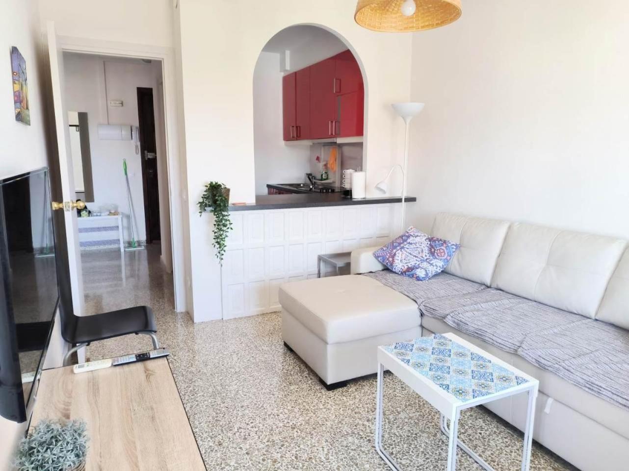 Luminoso Apartamento Playa Torrecilla. Con Piscina ネルハ エクステリア 写真